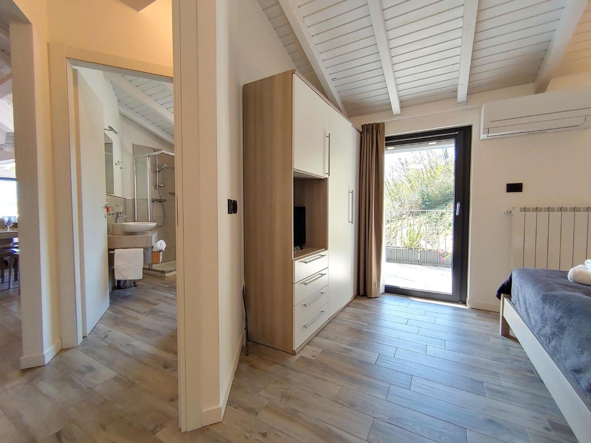Dascio Silence Ferienwohnung Mit Panorama Balkon エクステリア 写真